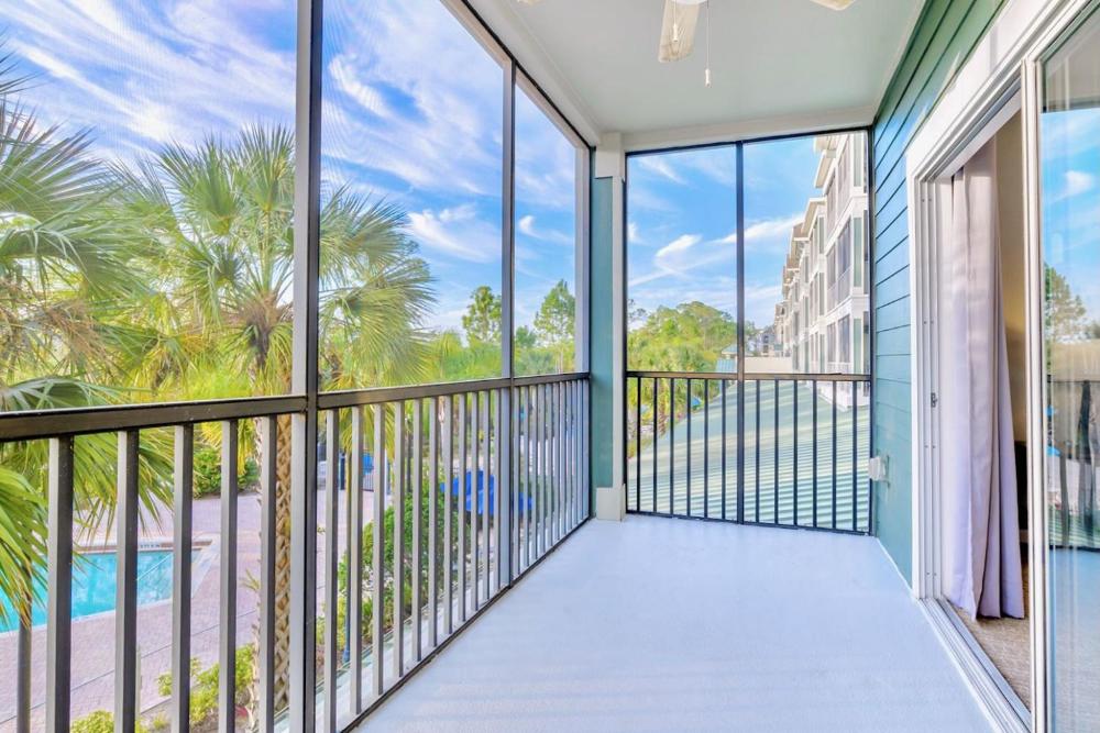 3BR Condo with Pool - Near Disney